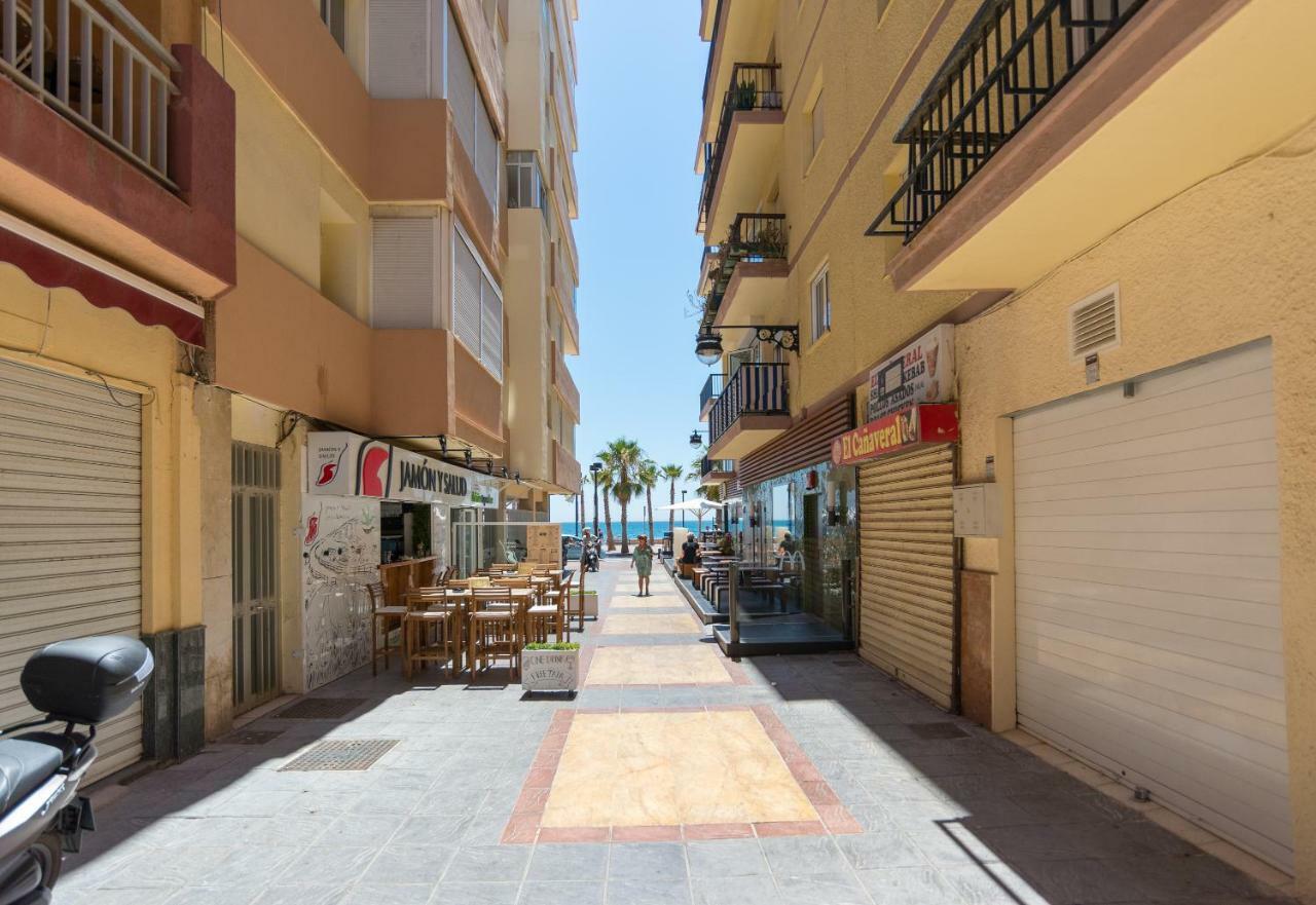 Malagasuite Fuengirola Pier Экстерьер фото